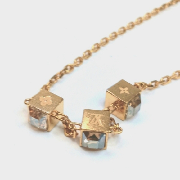 Louis Vuitton✨️ Gold Gamble Necklace Golden Rhinestones/Logo Cubes - Picture 11 of 14